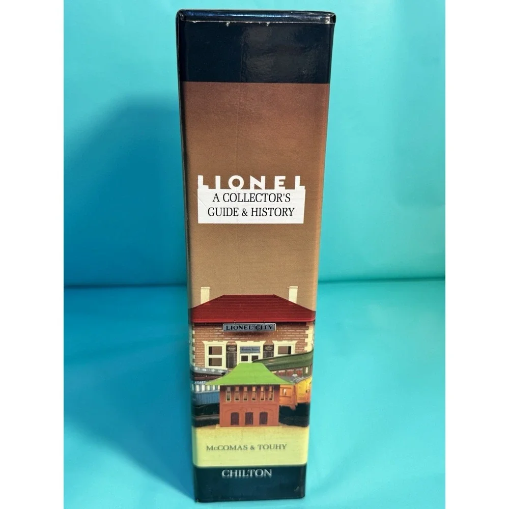 Lionel: A Collectors Guide & History by McCombs/Tuohy‎ Boxed Set Chilton